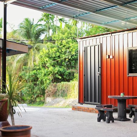 Padang Besar Red Cabin Homestay Extérieur photo